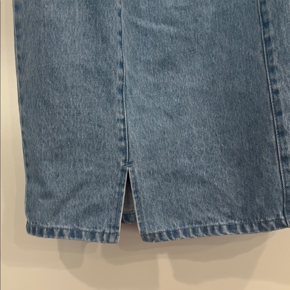 Denim One-Shoulder Ruffle Dress - Picture 4 of 5